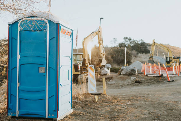 Portable bathroom rental in Fairfield, IL