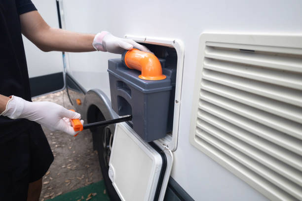 Affordable portable toilet rental in Fairfield, IL
